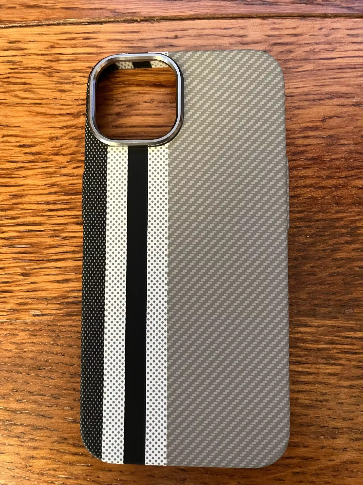 Hit Color Carbon Fiber Texture MagSafe Phone Case – Wireless Charging Hard PC Cover with Relief Design for iPhone Models